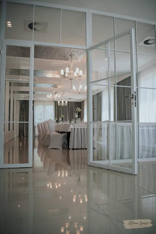 Hotel Millenium Gora Motyczna ภายนอก รูปภาพ