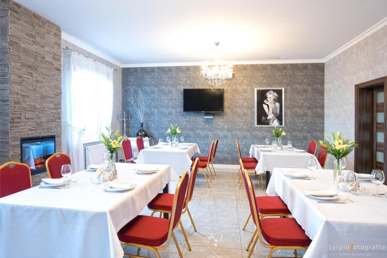 Hotel Millenium Gora Motyczna ภายนอก รูปภาพ