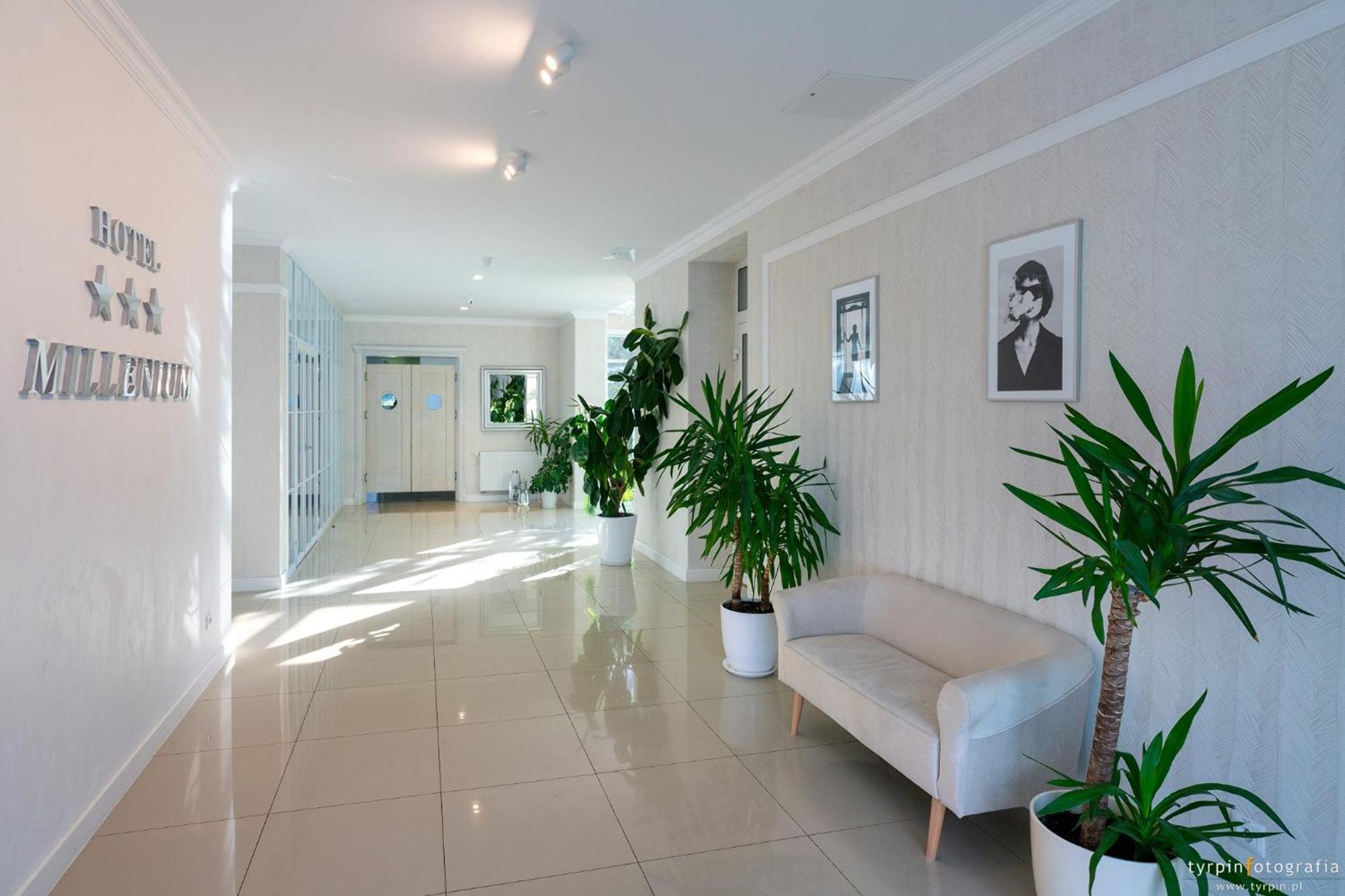Hotel Millenium Gora Motyczna ภายนอก รูปภาพ
