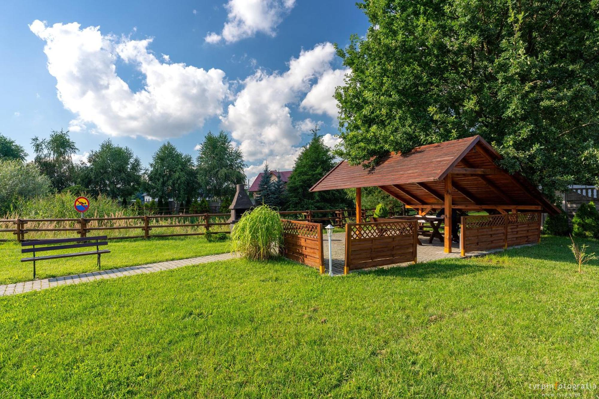 Hotel Millenium Gora Motyczna ภายนอก รูปภาพ