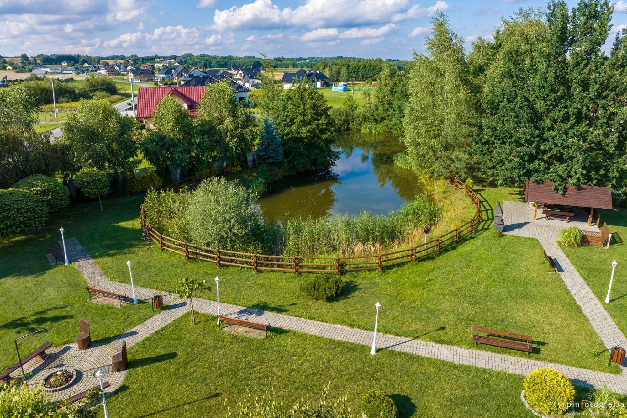 Hotel Millenium Gora Motyczna ภายนอก รูปภาพ