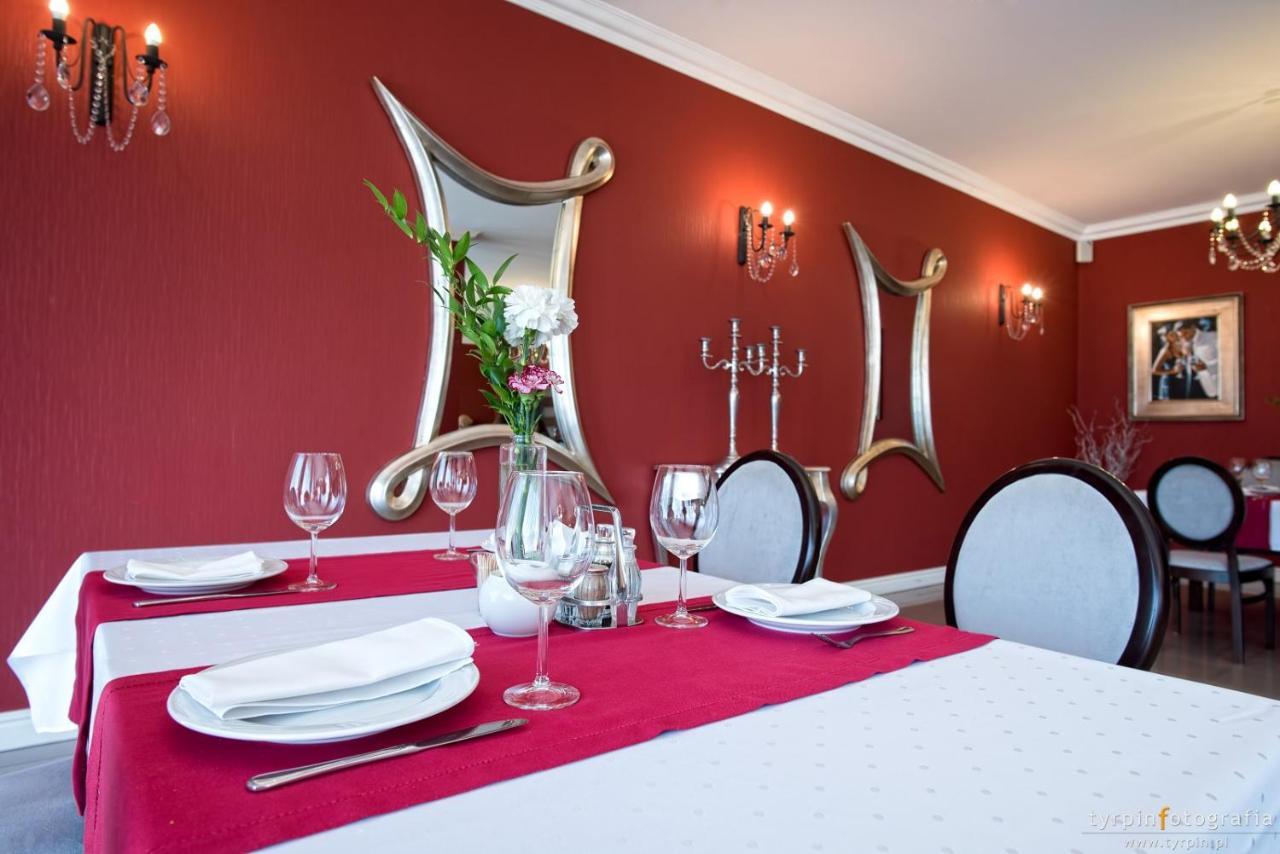 Hotel Millenium Gora Motyczna ภายนอก รูปภาพ